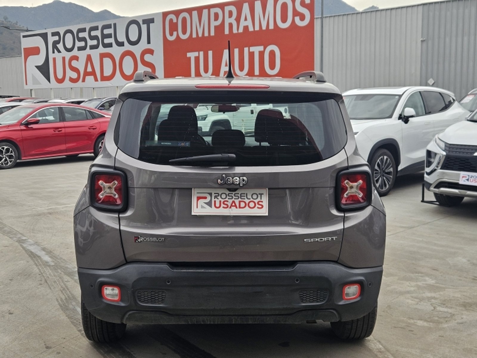 Jeep Renegade Sport 1.8 2019 - Foto 5 de 20