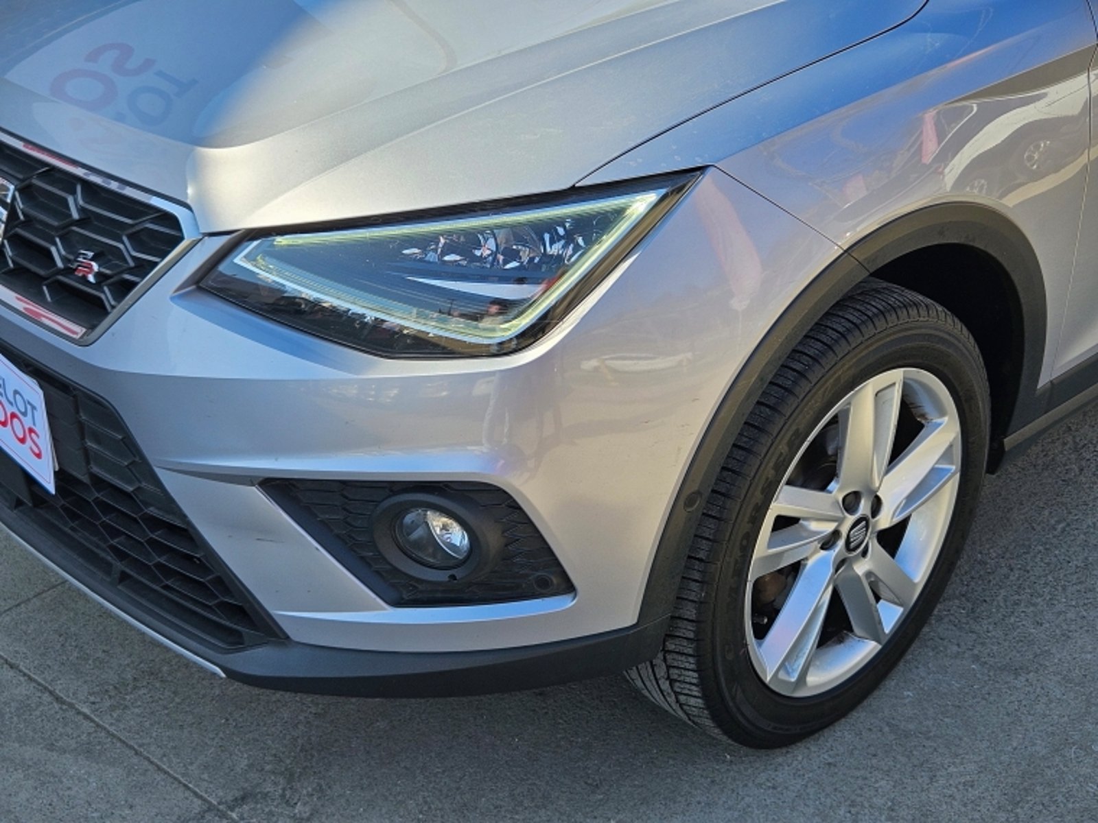 SEAT Arona 1.6 Aut 2020 - Foto 2 de 20