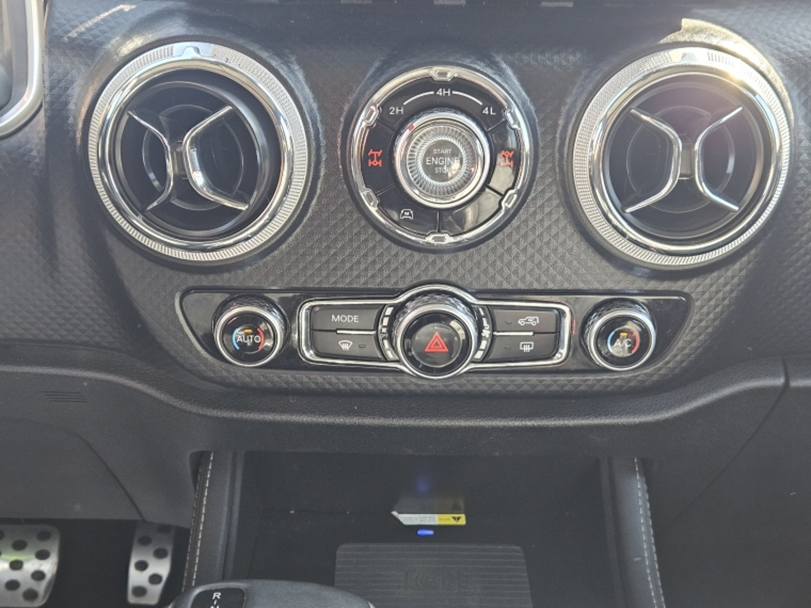 BAIC Bj40p Gdi 4x4 2.0t Aut 2023 - Imagen 12 de 20