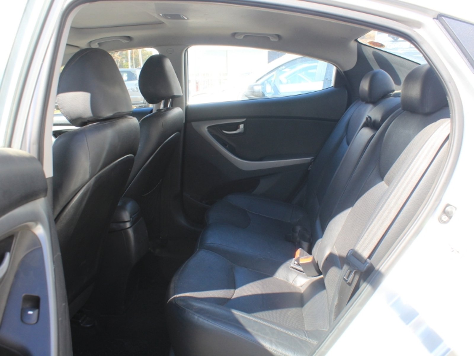 HYUNDAI Elantra Gls Full 1.8 Aut 2014 - Imagen 8 de 20