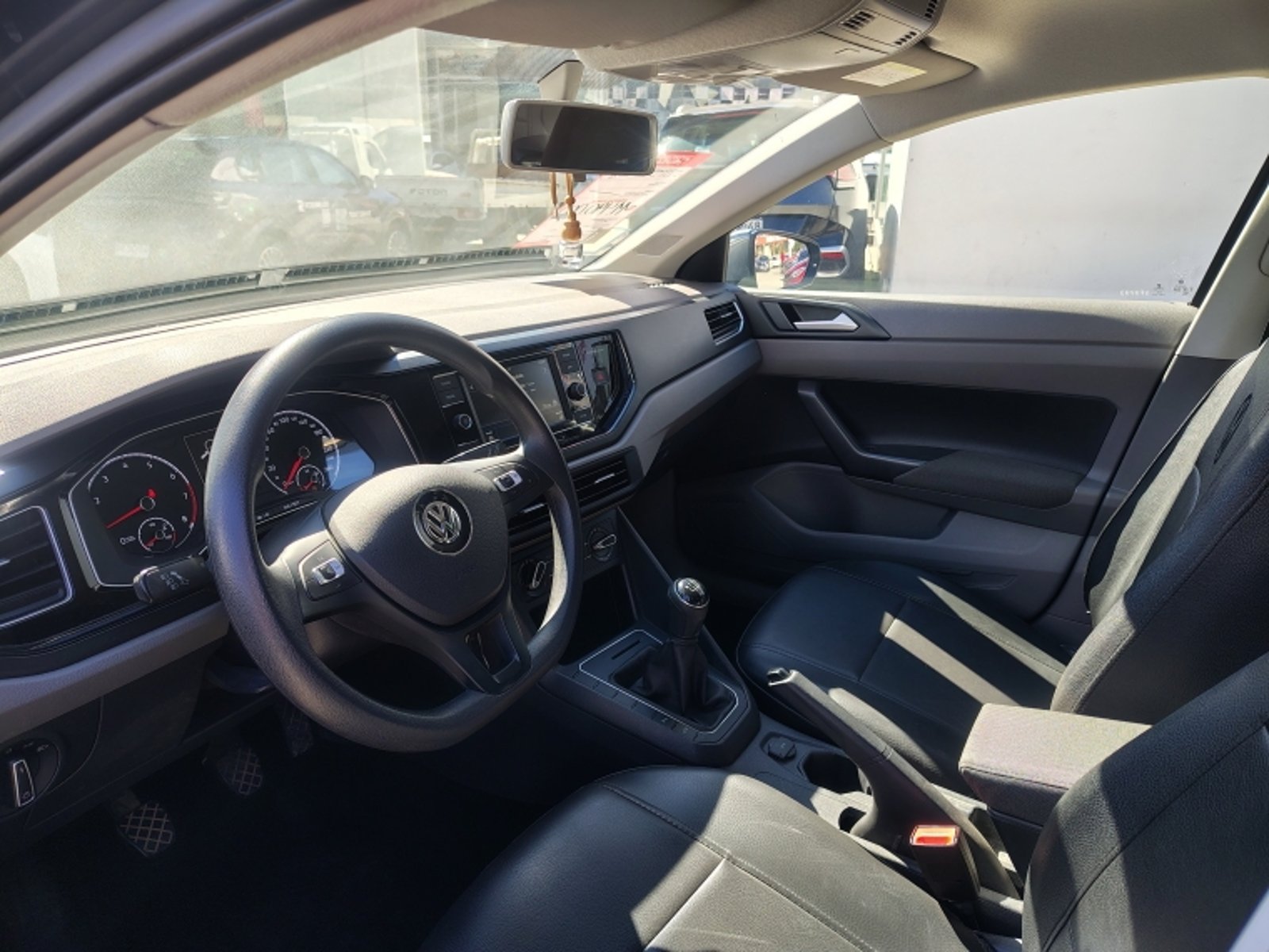 VOLKSWAGEN Polo Hb Otto 1.6 2023 - Imagen 12 de 20