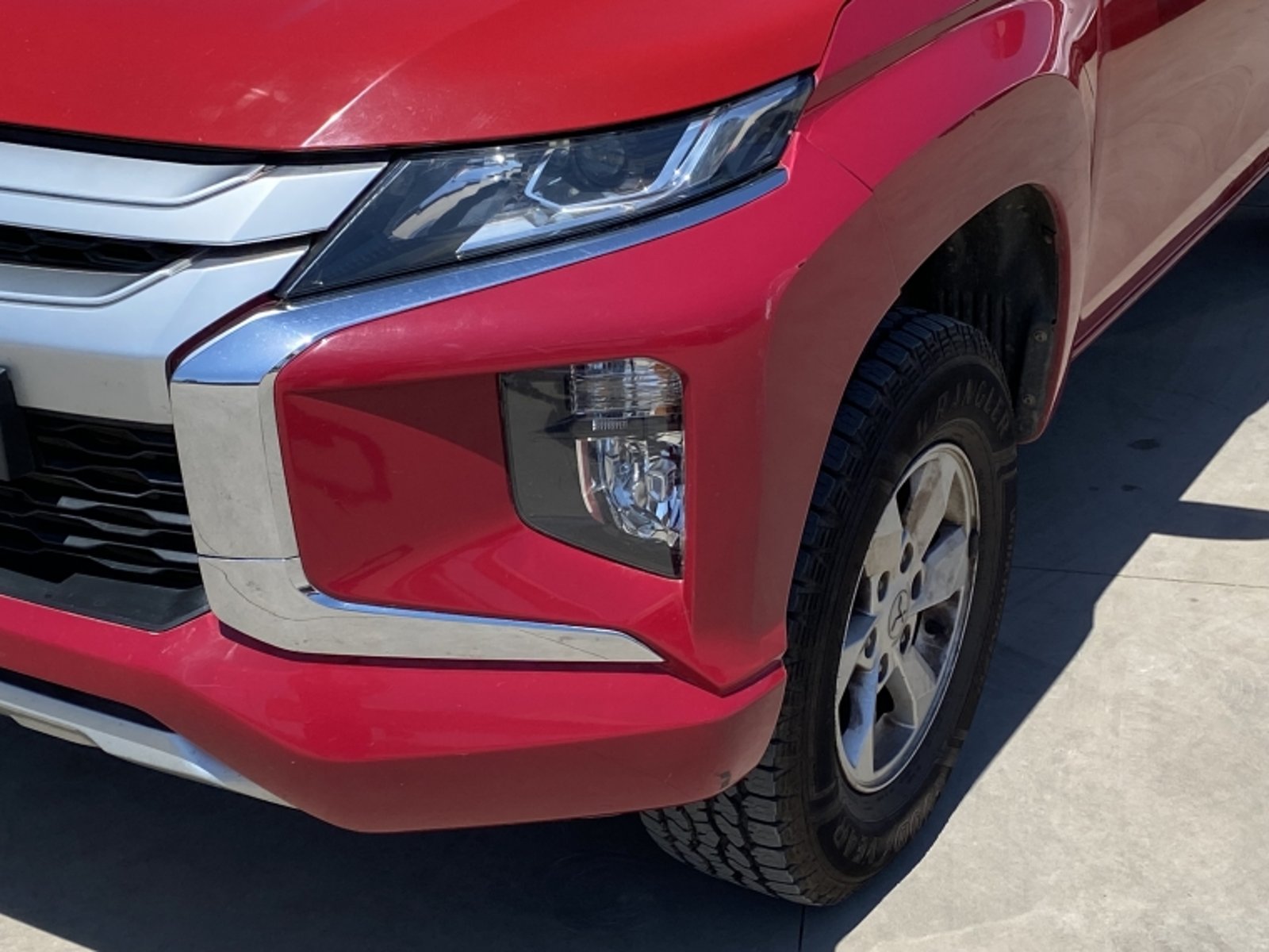 MITSUBISHI L200 D/c 2.4 Katana Cr 4x2 2021 - Imagen 8 de 20