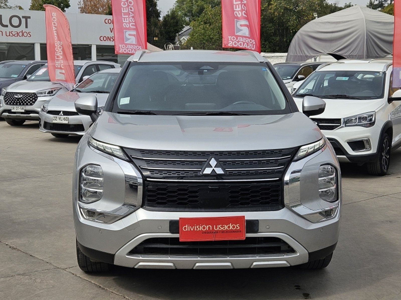 Mitsubishi Outlander Glx 2.5 Aut 2023 - Foto 2 de 20