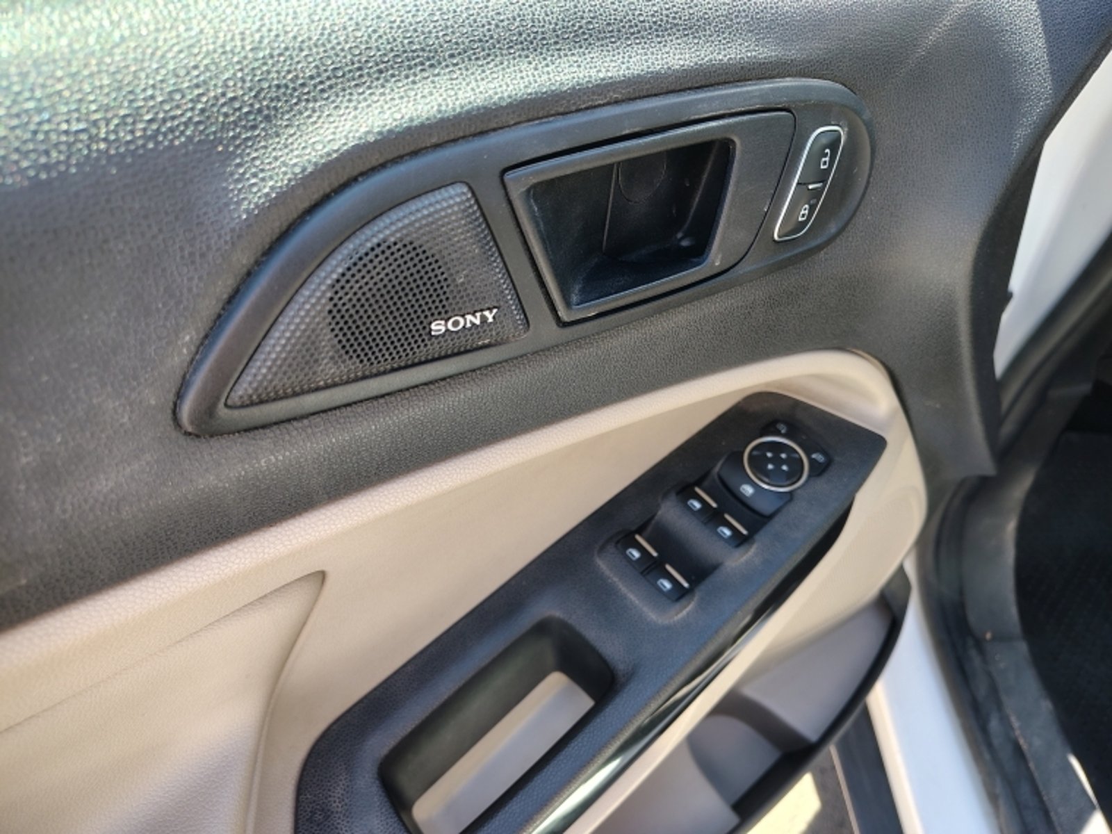 FORD Ecosport 2wd 2.0 Aut 2021 - Imagen 13 de 20
