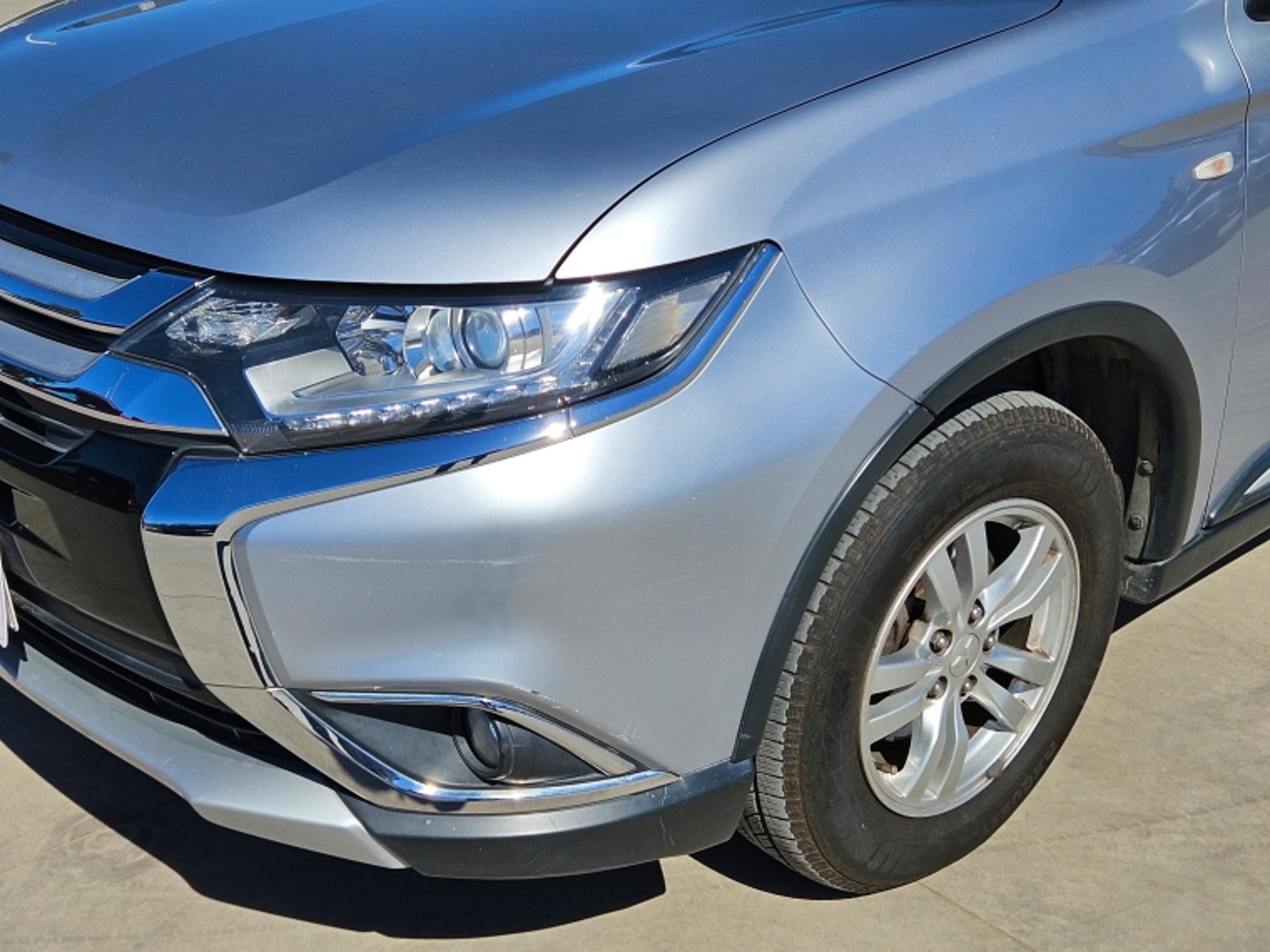 Mitsubishi Outlander 2.0 2015 - Foto 2 de 20