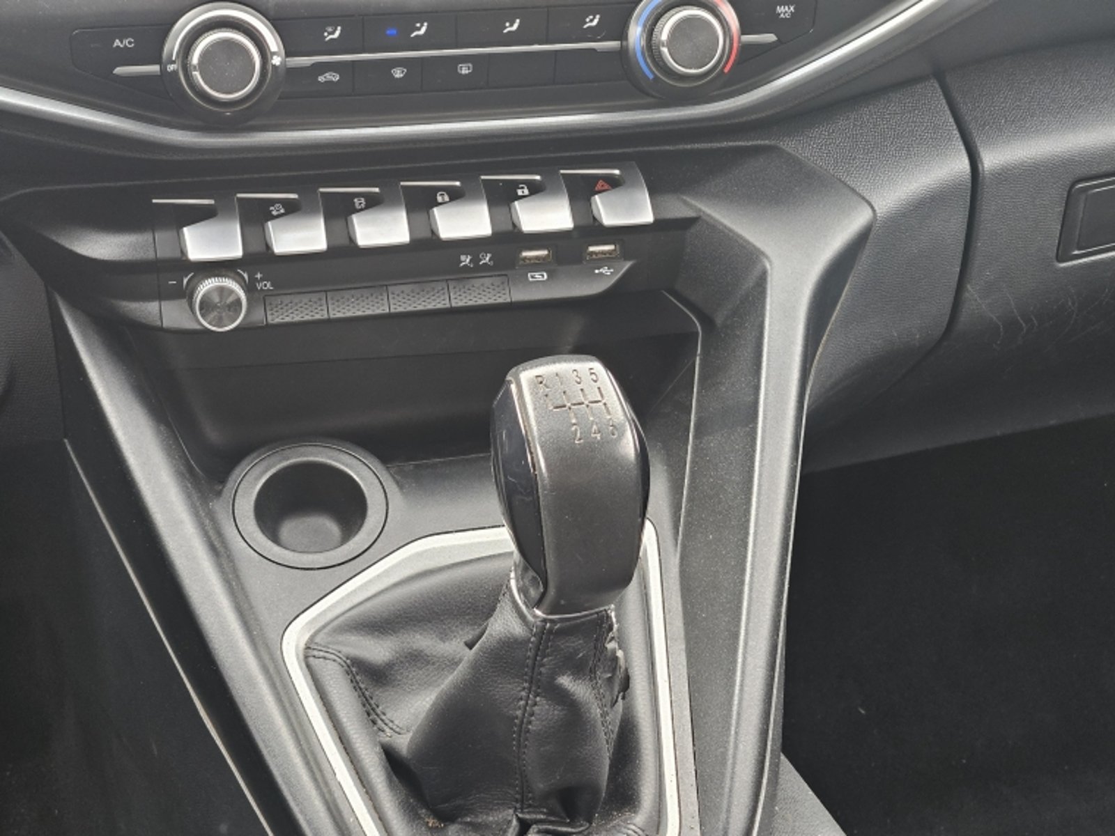 PEUGEOT Landtrek Active Hdi 150 4x2 2023 - Imagen 12 de 20