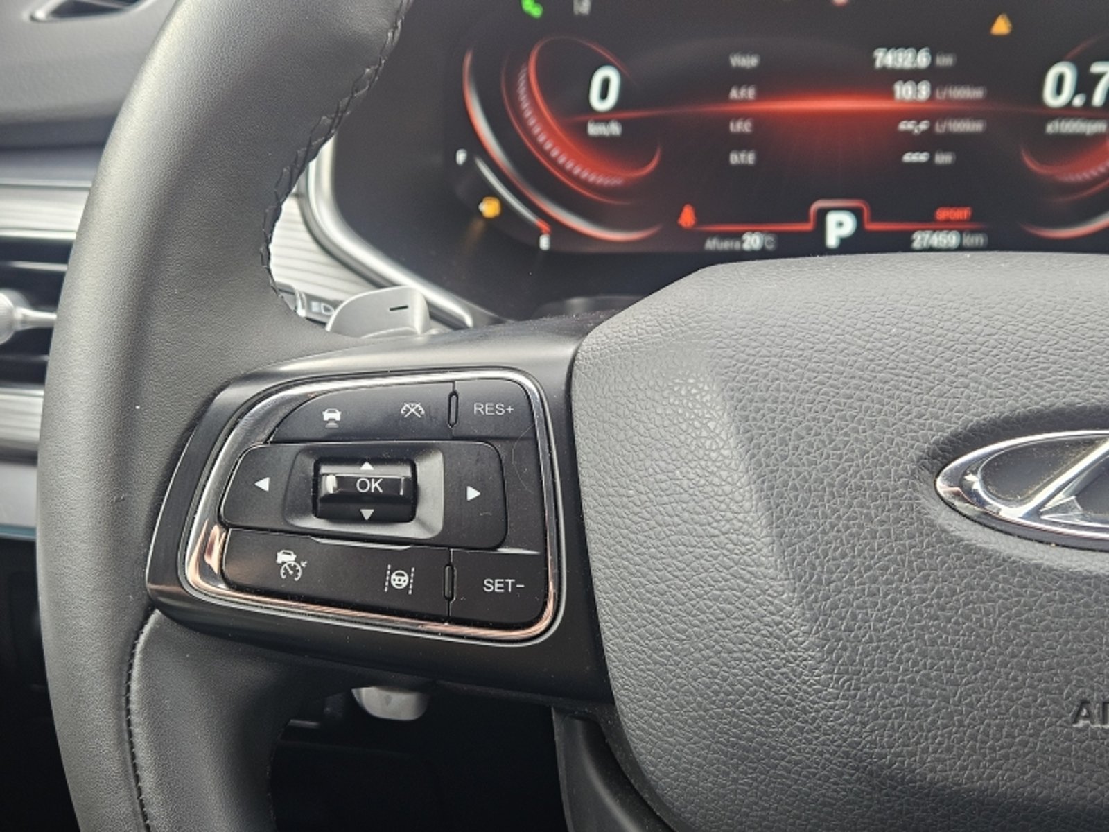 CHERY Tiggo 8 Pro Glx Dct 1.6 Aut 2023 - Imagen 18 de 20