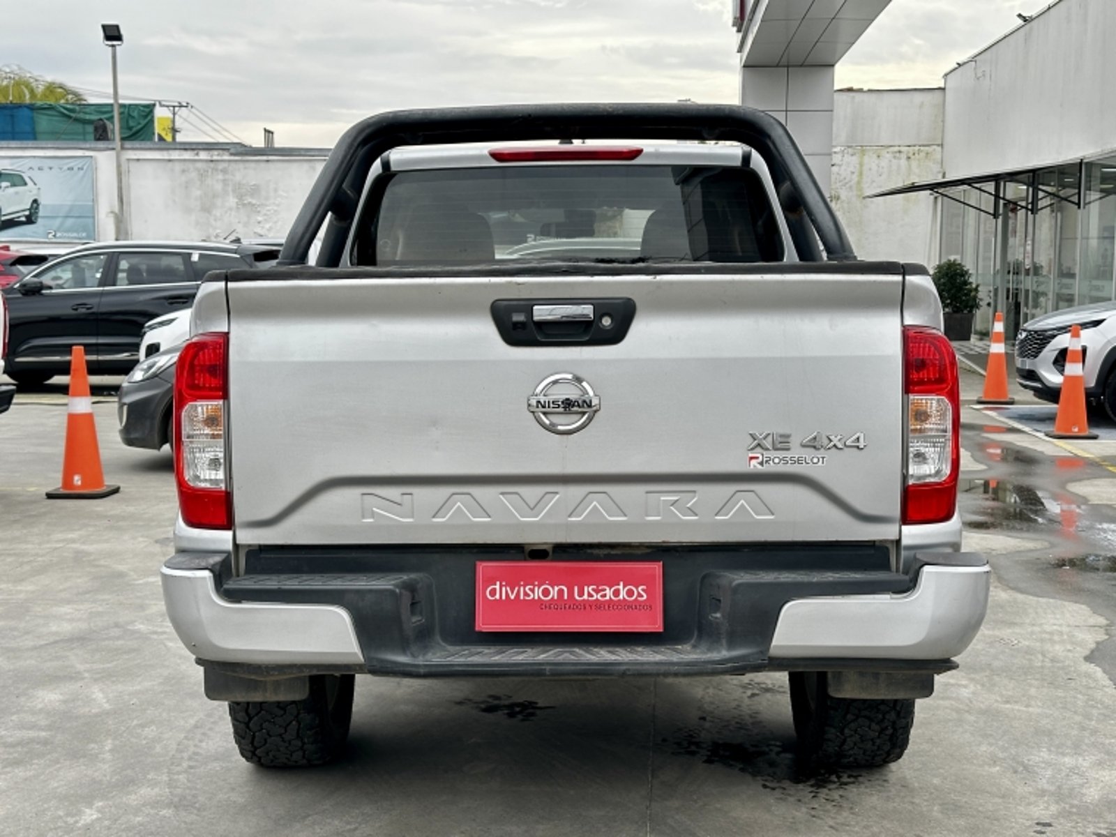Nissan Navara D Cab 4x4 2.3 At 2021 - Imagen 6 de 20