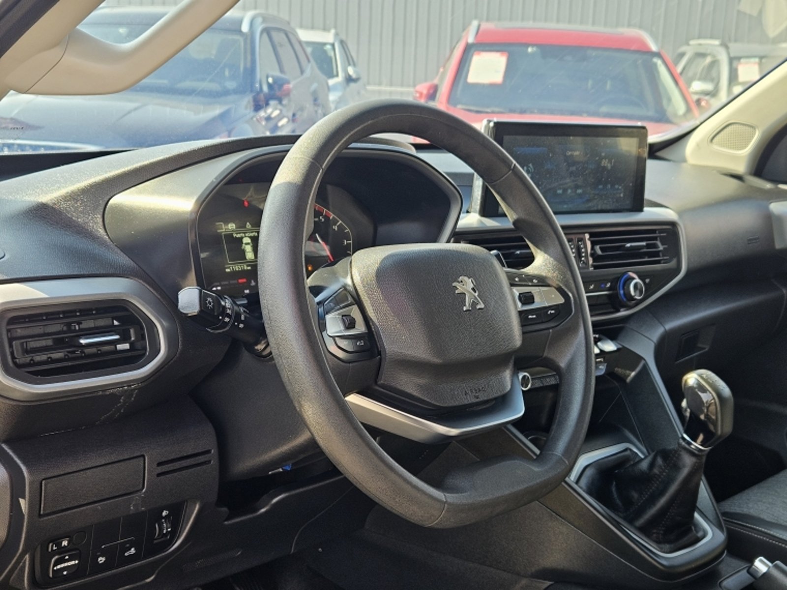 PEUGEOT Landtrek Active Hdi 150 4x2 2022 - Imagen 14 de 20