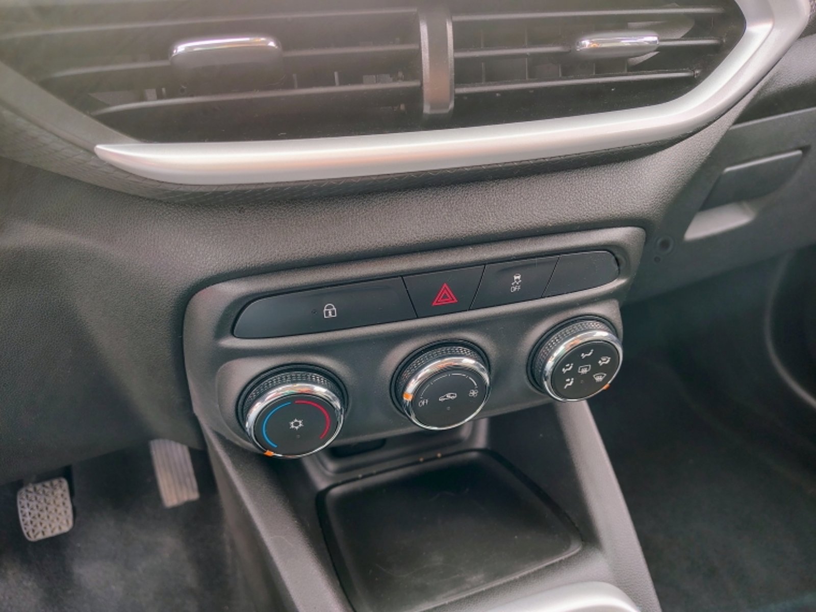 CHEVROLET Tracker 1.2t 2023 - Imagen 18 de 20