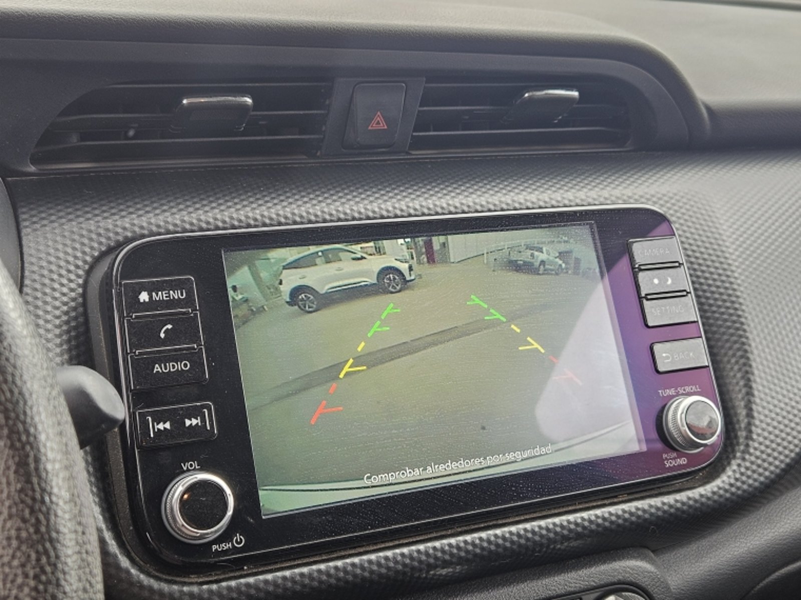 NISSAN Kicks 4x2 1.6 Aut 2023 - Imagen 20 de 20