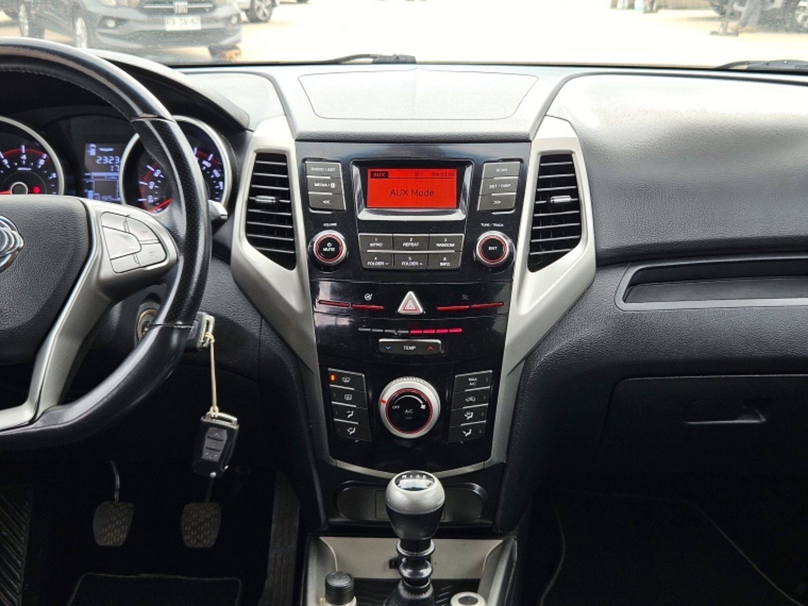 SsangYong Tivoli 1.6 2019 - Imagen 10 de 20
