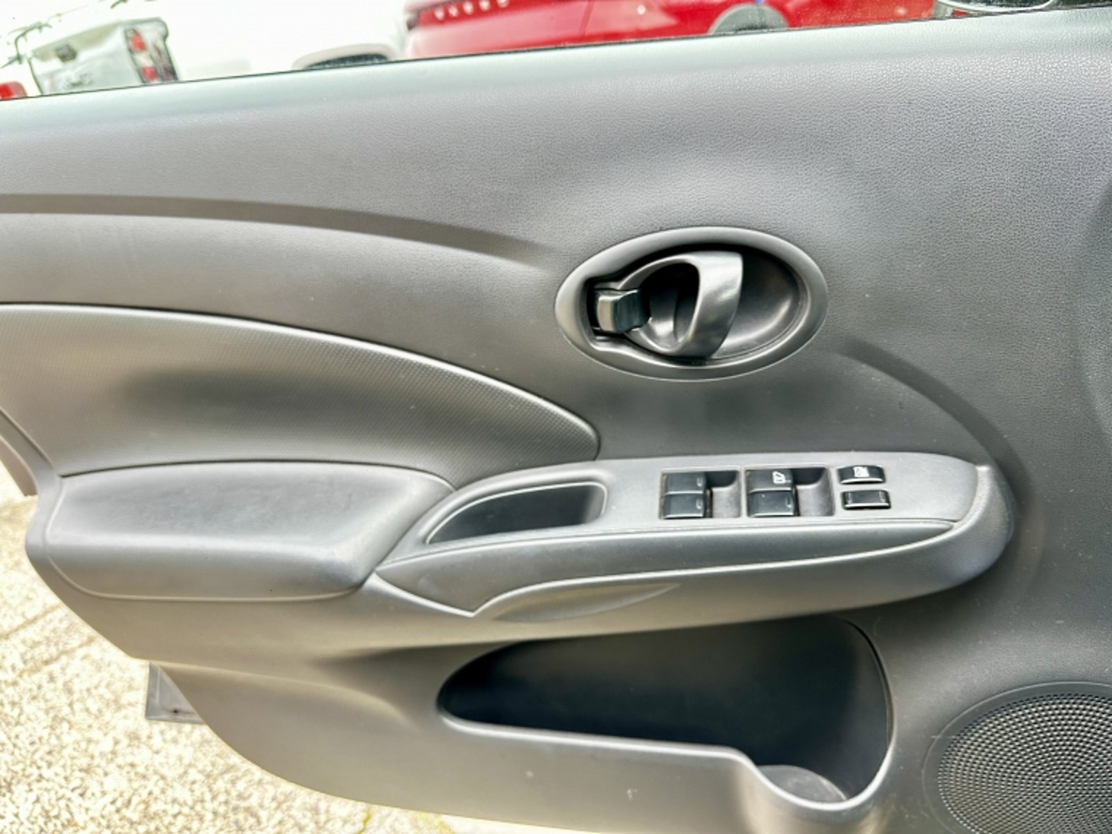 Nissan Versa Sedan 1.6 2021 - Imagen 15 de 20