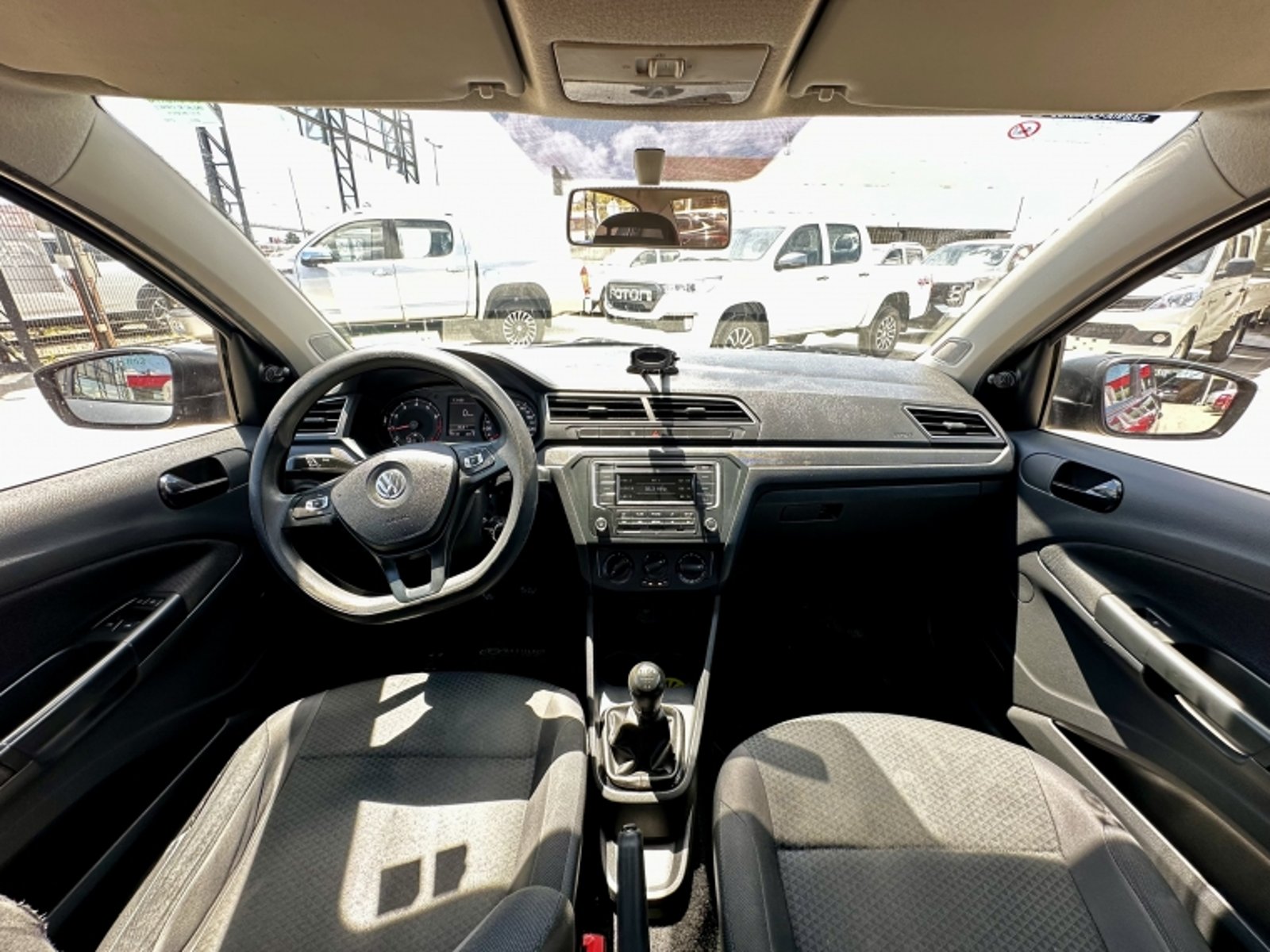 VOLKSWAGEN Voyage 1.6 2021 - Imagen 17 de 20