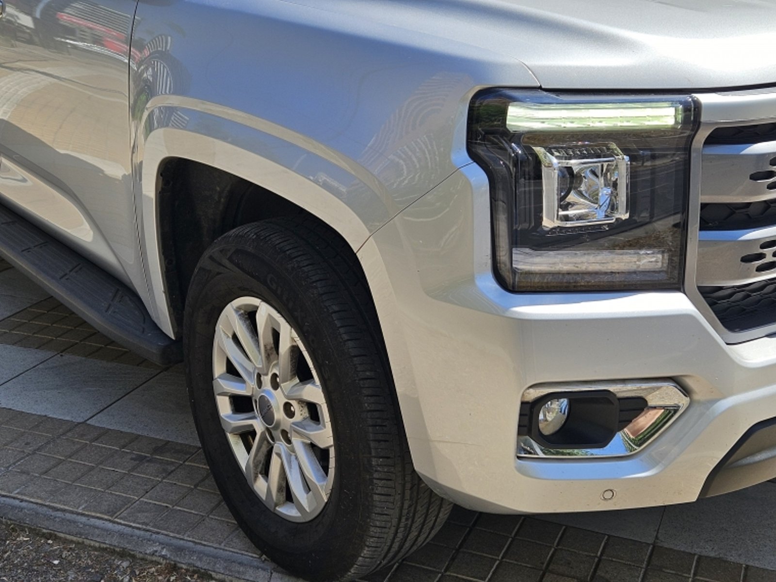 JMC Grand Avenue 4x4 2.3 Aut 2025 - Imagen 7 de 20