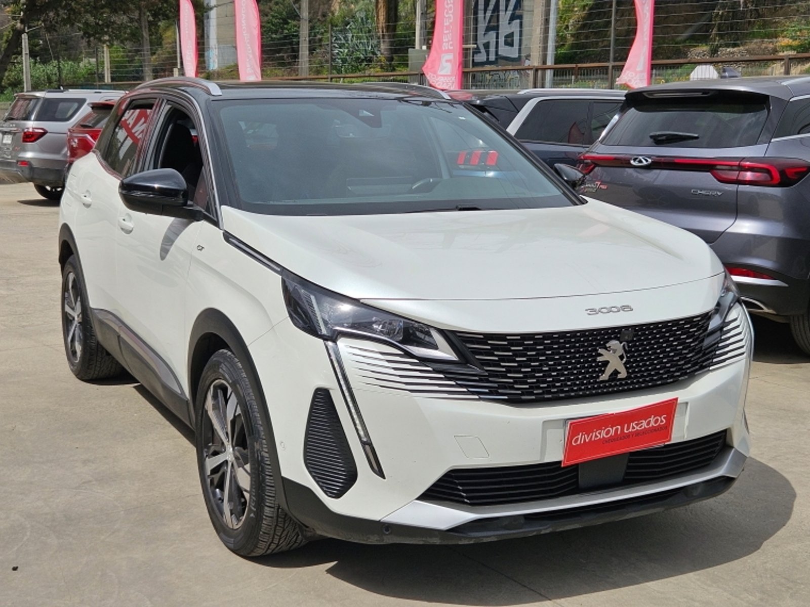Peugeot 3008 Puretech 180 Eat8 1.6 Aut 2023 - Foto 4 de 20