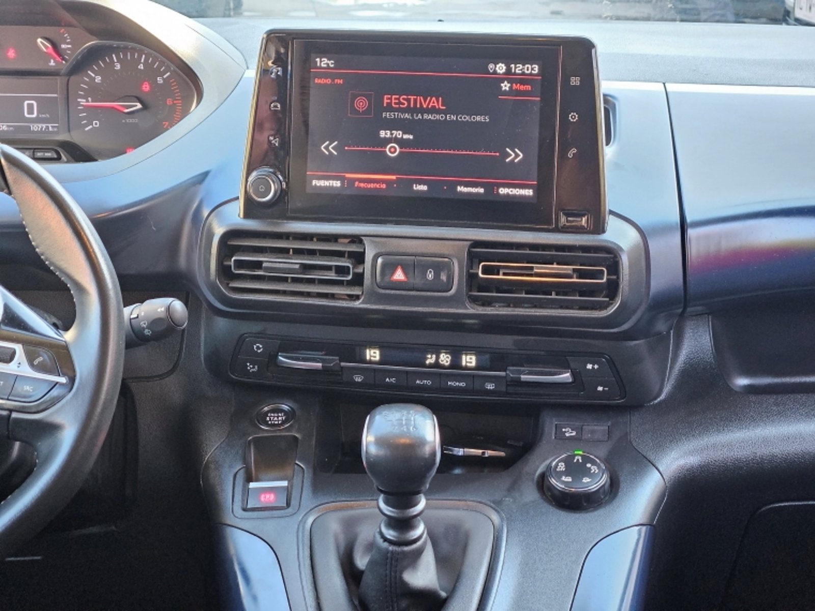 PEUGEOT Rifter Bluehdi 130 1.5 2022 - Imagen 11 de 20