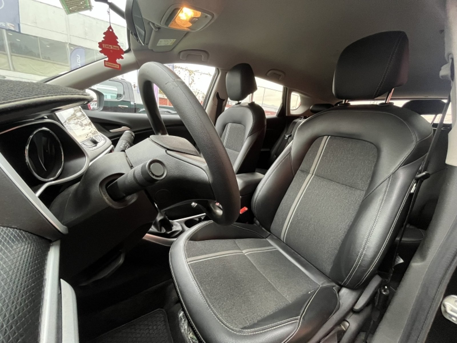 CHEVROLET Tracker Iii Ltz 1.2 2021 - Imagen 13 de 20