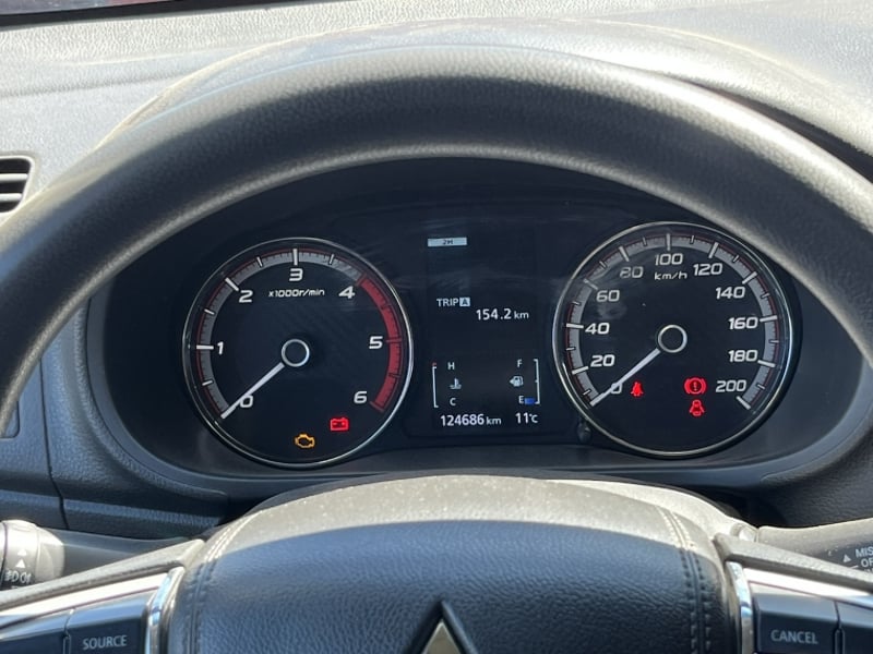 Mitsubishi KATANA L200 D/c 2.2 Katana Crt 4x4 Special Pack Euro 6d 2024 - Imagen 17 de 20