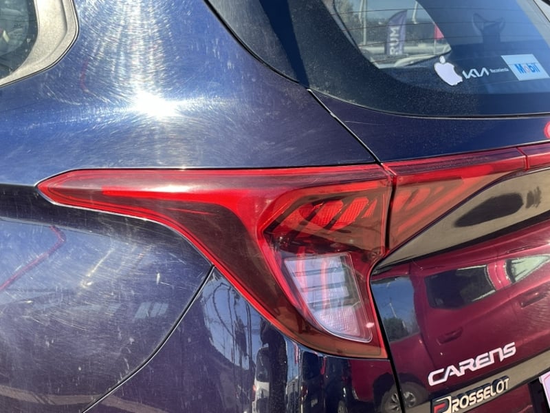 Kia Carens Lx 1.5 2023 - Imagen 11 de 20