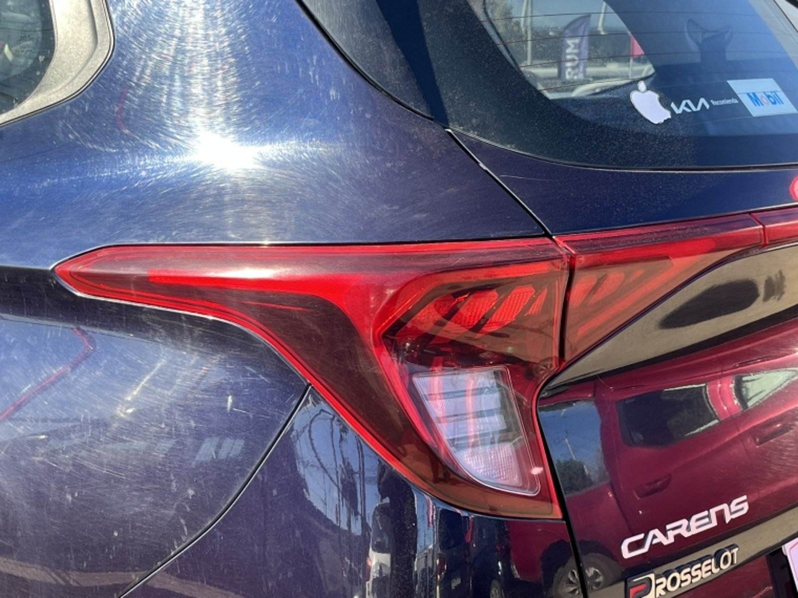 Kia Carens Lx 1.5 2023 - Imagen 11 de 20