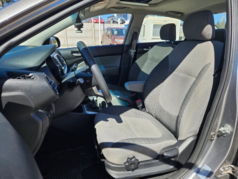 Kia Soluto Mpi 1.4 2024 - Imagen 7 de 17