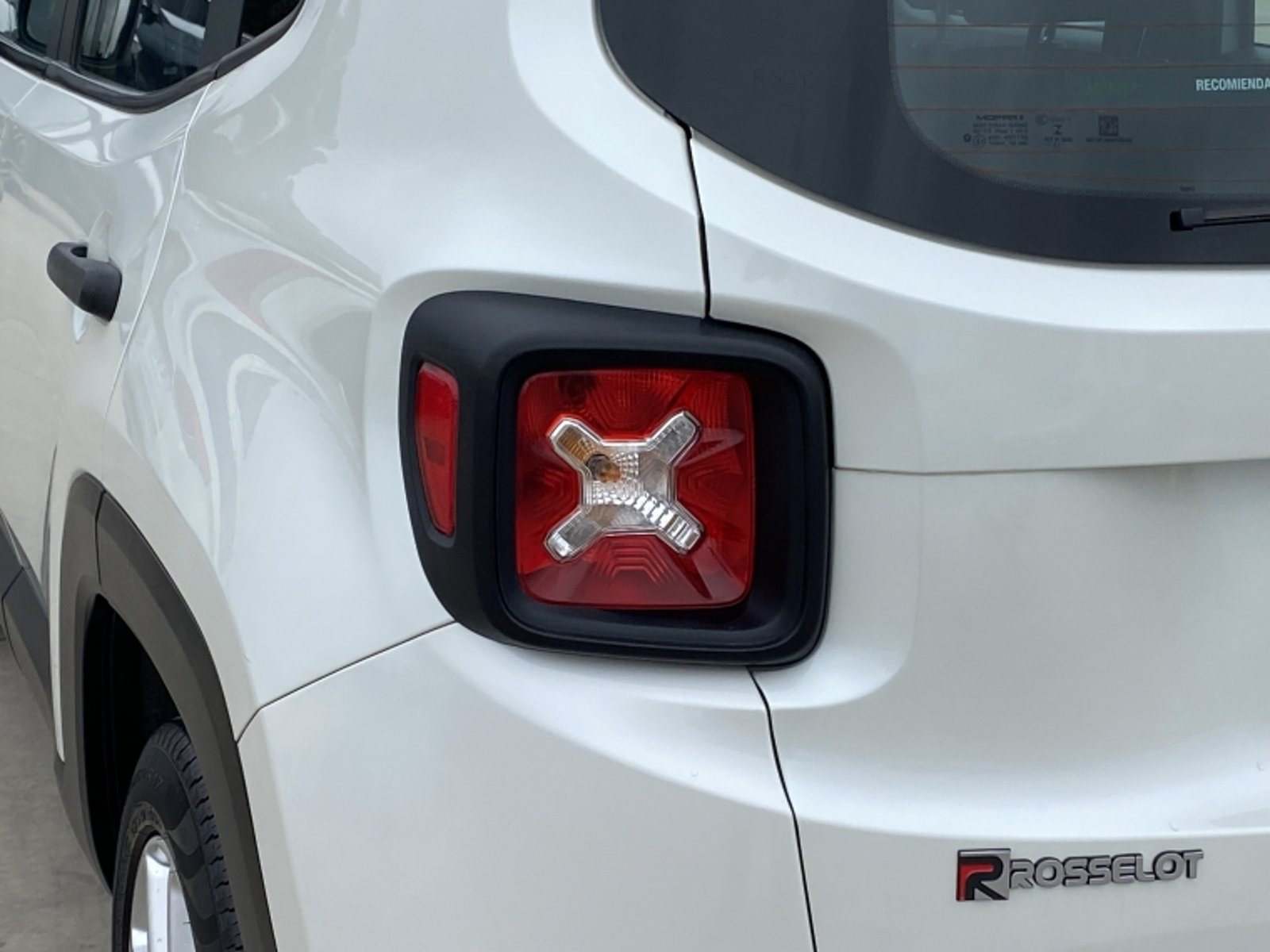 JEEP Renegade Sport 1.8 2022 - Imagen 7 de 20
