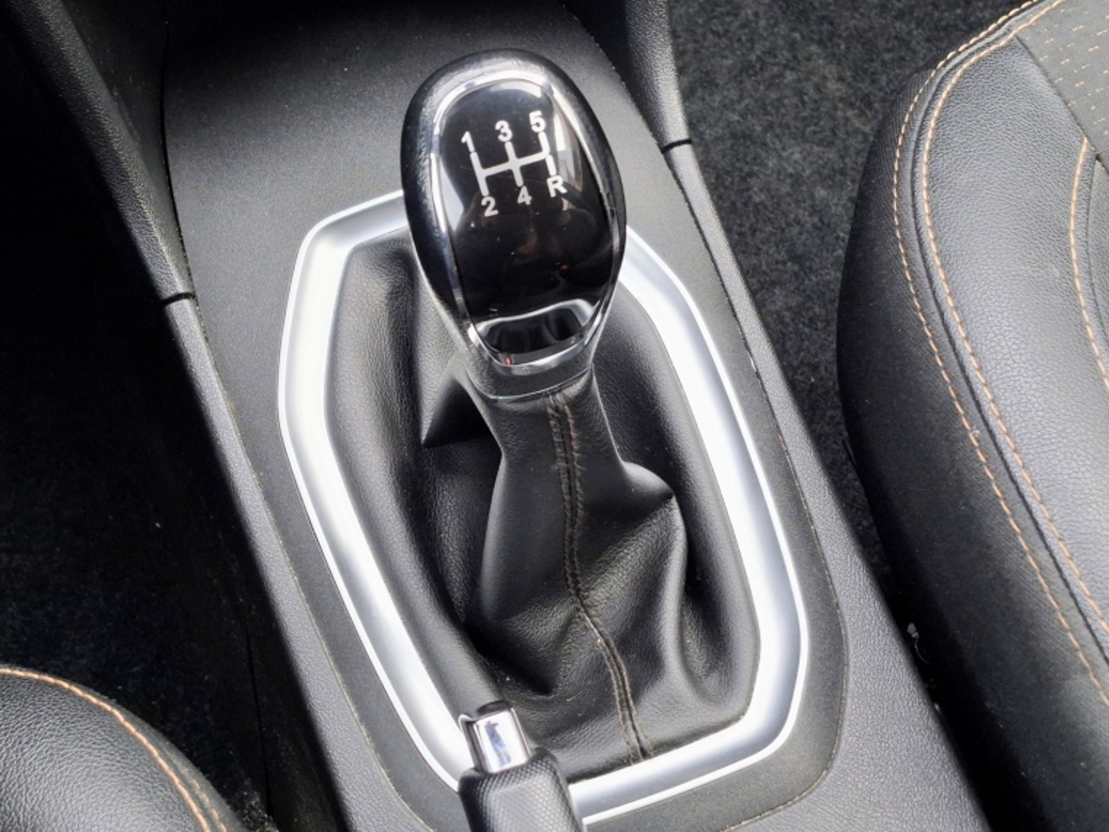 CHERY Tiggo 2 Gl Mt 1.5 2023 - Imagen 15 de 20