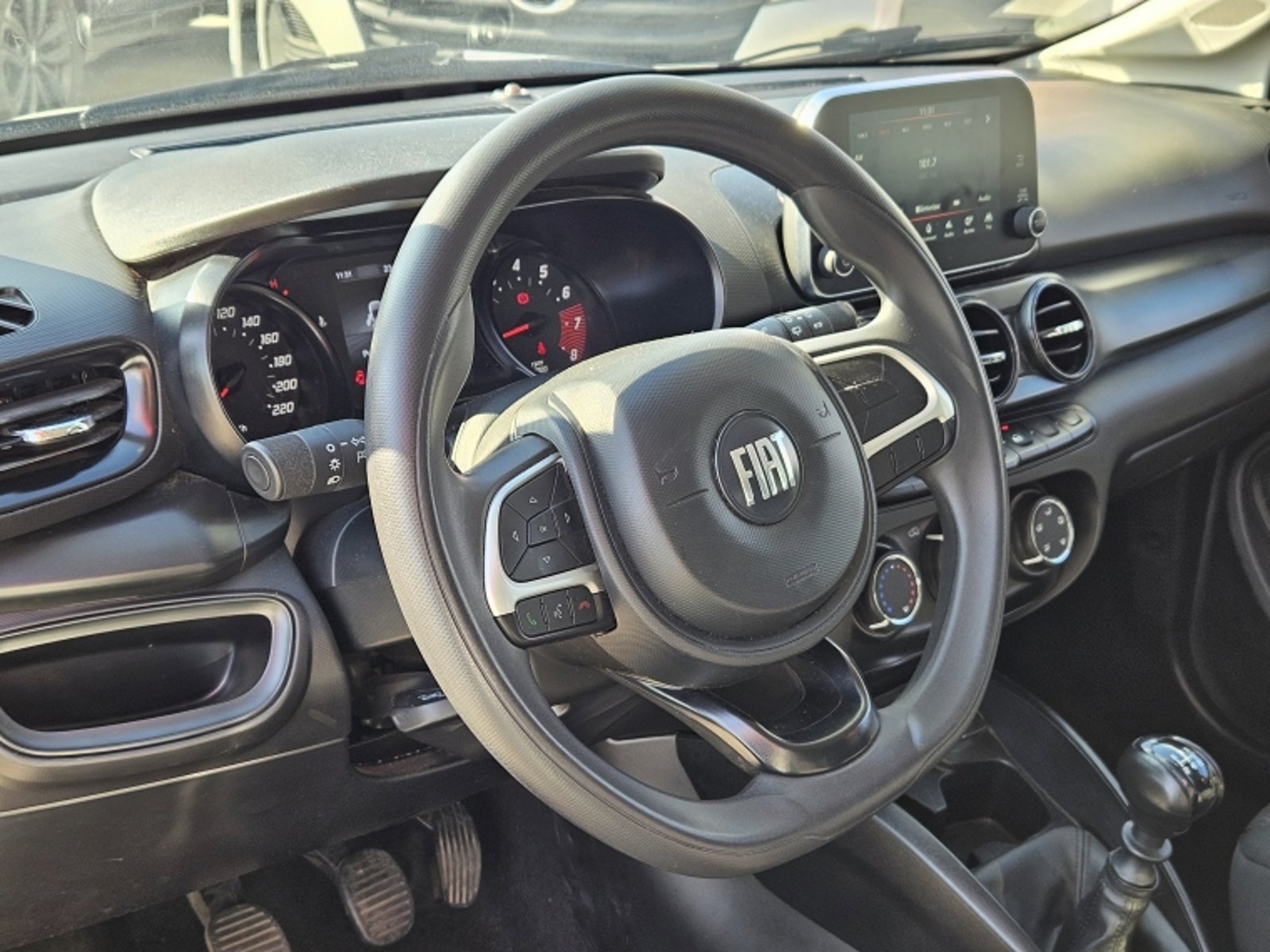 FIAT Argo Drive Elx 1.3 Gse 5p Bz Mt 2023 - Imagen 13 de 20