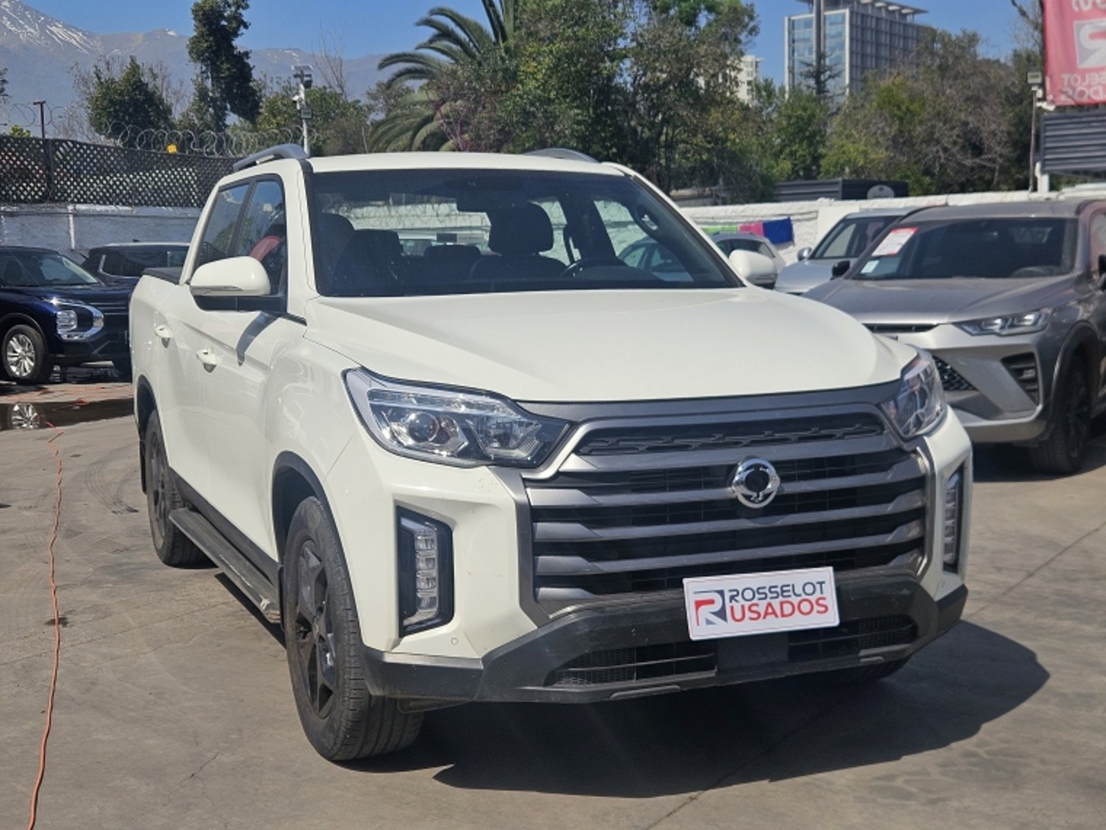 SsangYong Musso Dcab 4x4 2.2 Aut 2024 - Foto 3 de 20