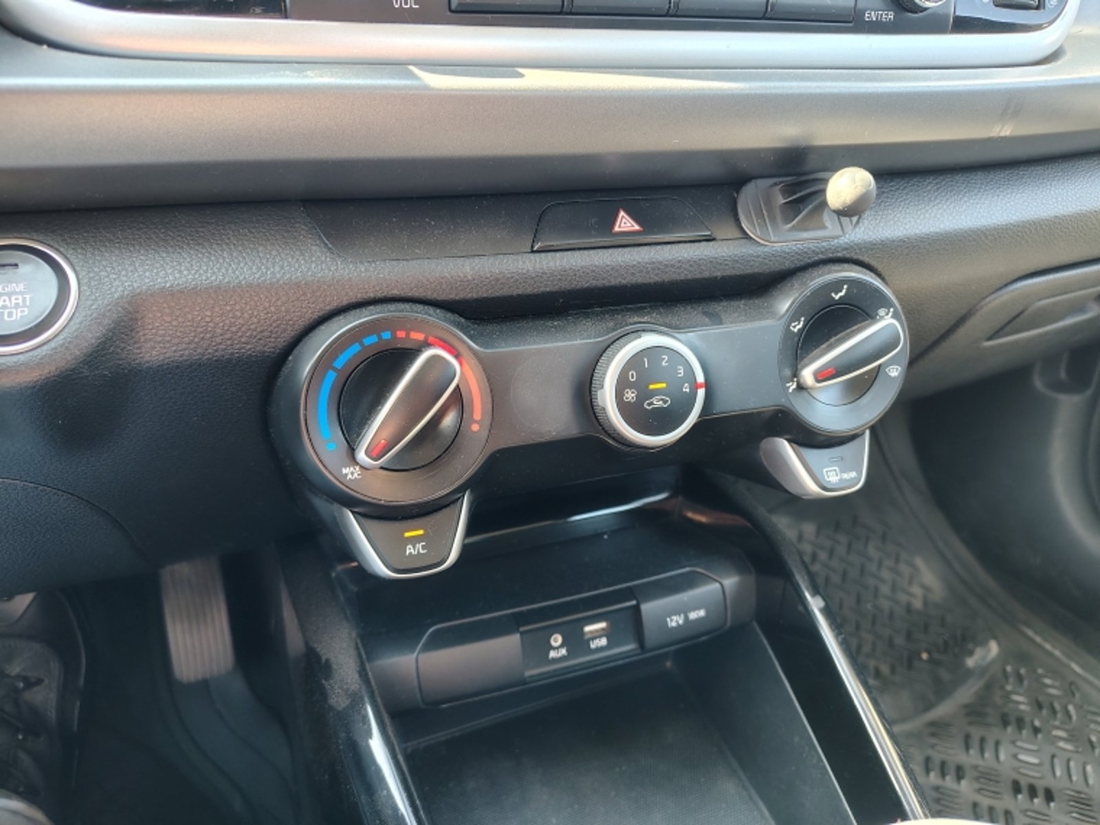 KIA Rio 4 Ex 1.4 Aut 2019 - Imagen 10 de 20