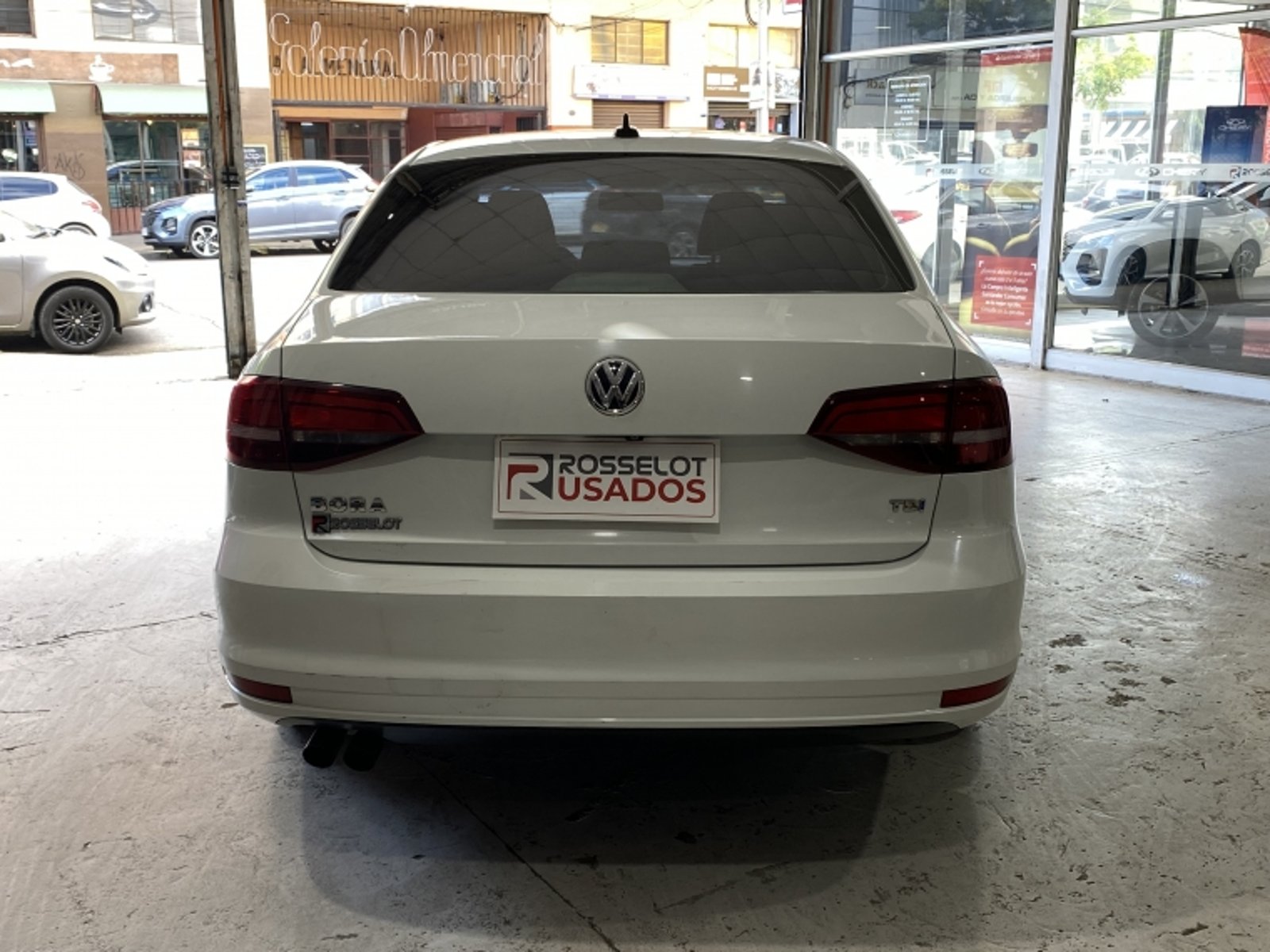 Volkswagen Bora Tdi Advance 2.0 At 2017 - Foto 5 de 20