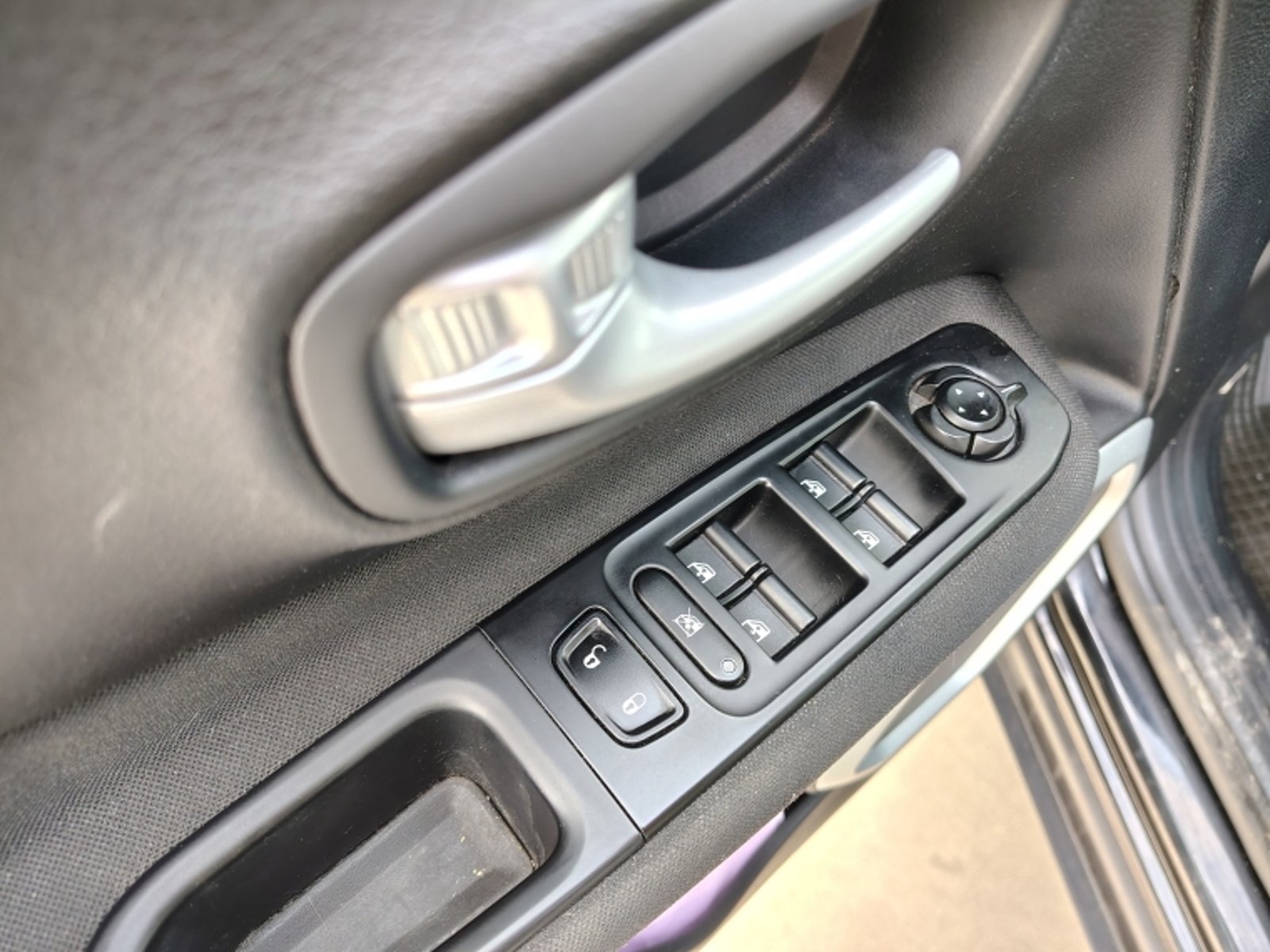 JEEP Renegade Sport 1.8 2022 - Imagen 11 de 20