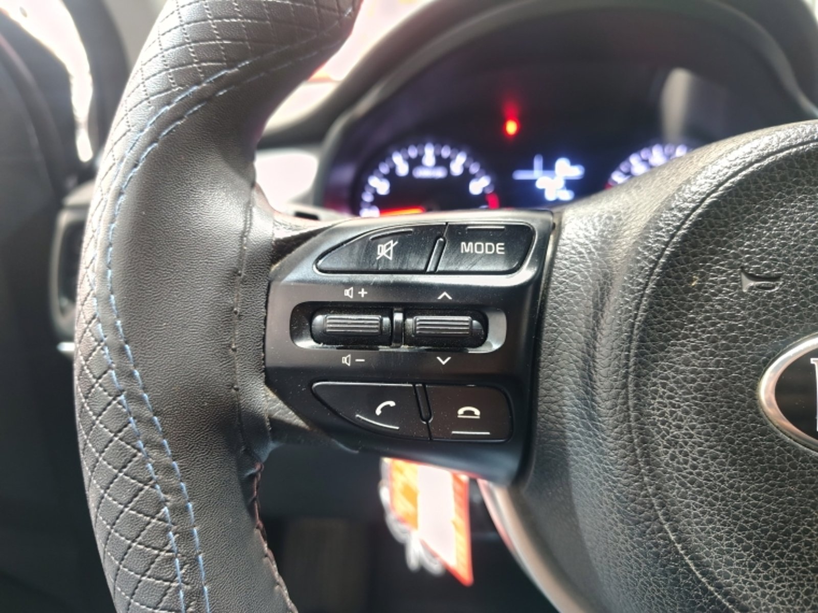 KIA Rio 4 6mt 1.4 2022 - Imagen 13 de 19