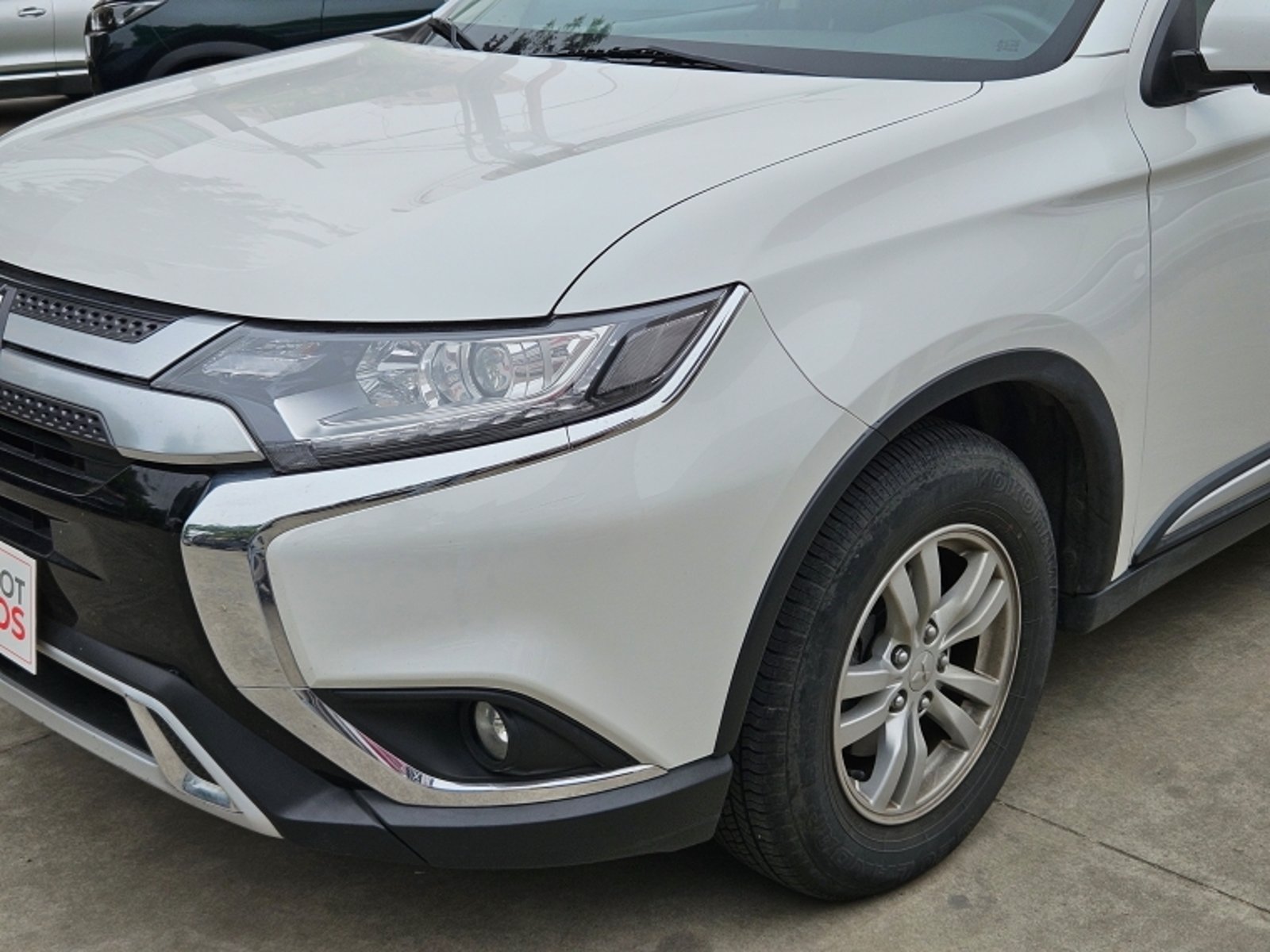Mitsubishi Outlander Cvt 2.0 Aut 2023 - Foto 2 de 19