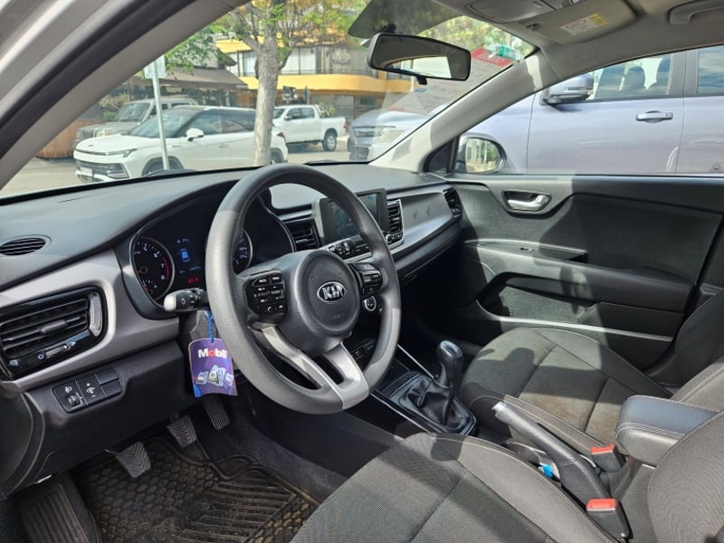 Kia Rio 5 Ex 1.4 2019 - Imagen 9 de 19
