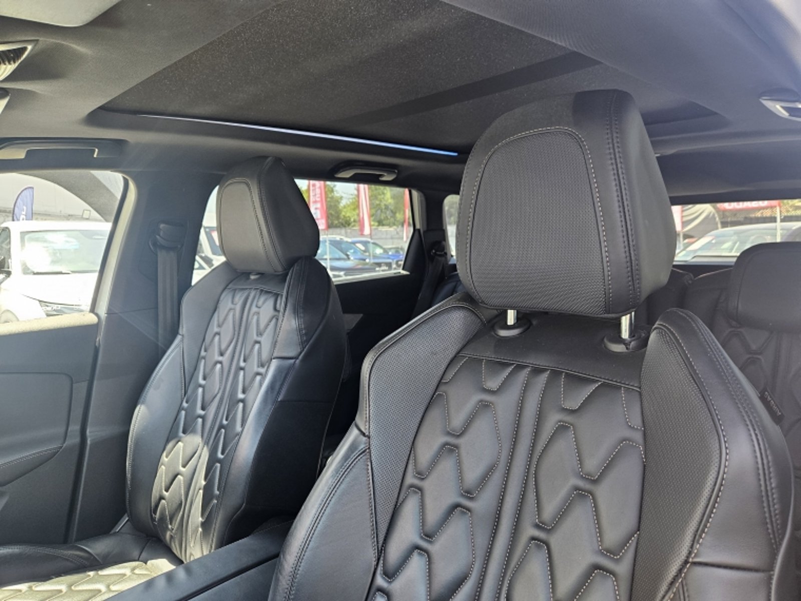 PEUGEOT 5008 Blue Hdi 180 Hp 2.0 Aut 2019 - Imagen 11 de 20