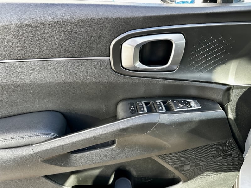 Kia Sorento Ex 2.5 Aut 2021 - Imagen 15 de 20