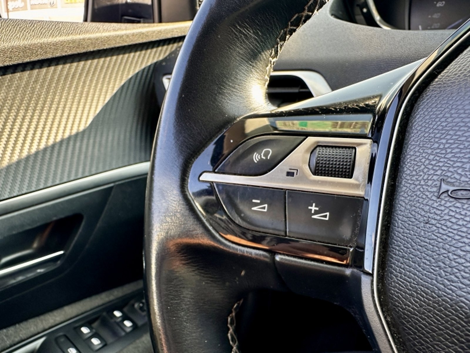 PEUGEOT 3008 Active Bluehdi 1.6 2018 - Imagen 12 de 20