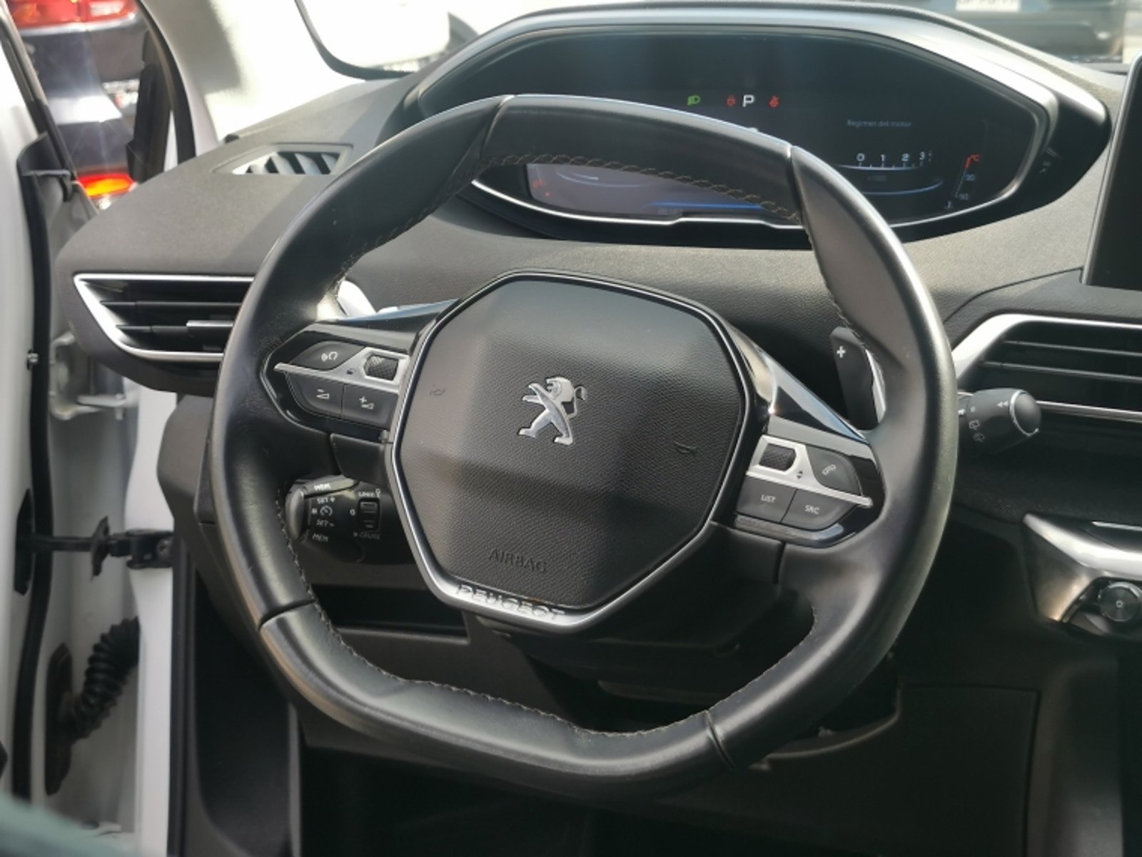 PEUGEOT 5008 Blue Hdi 1.5 At 2021 - Imagen 11 de 19