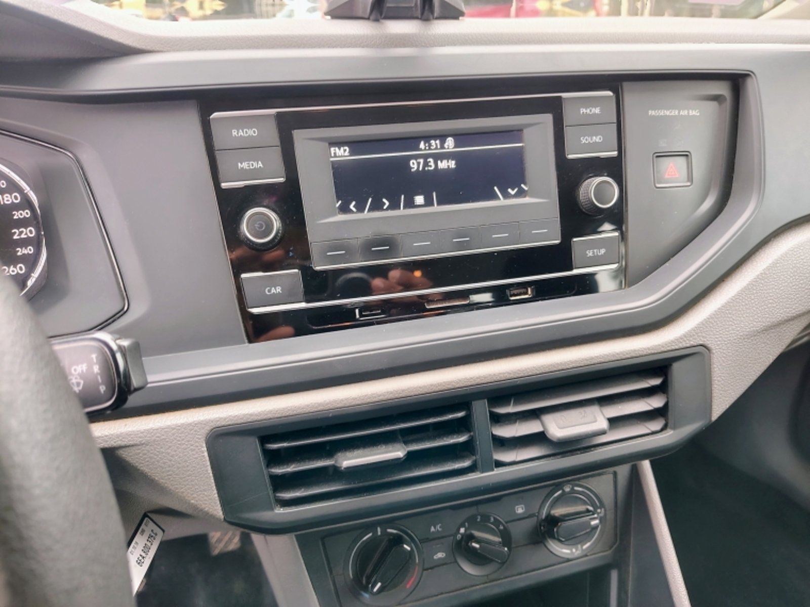 VOLKSWAGEN Virtus 1.6 2019 - Imagen 17 de 20