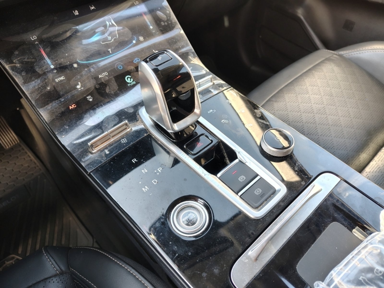 CHERY Tiggo 8 Pro Glx Dct 1.6 Aut 2023 - Imagen 14 de 20