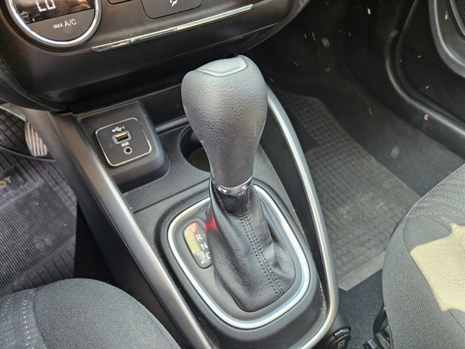 FIAT Cronos Drive 1.8 At 2022 - Imagen 15 de 20