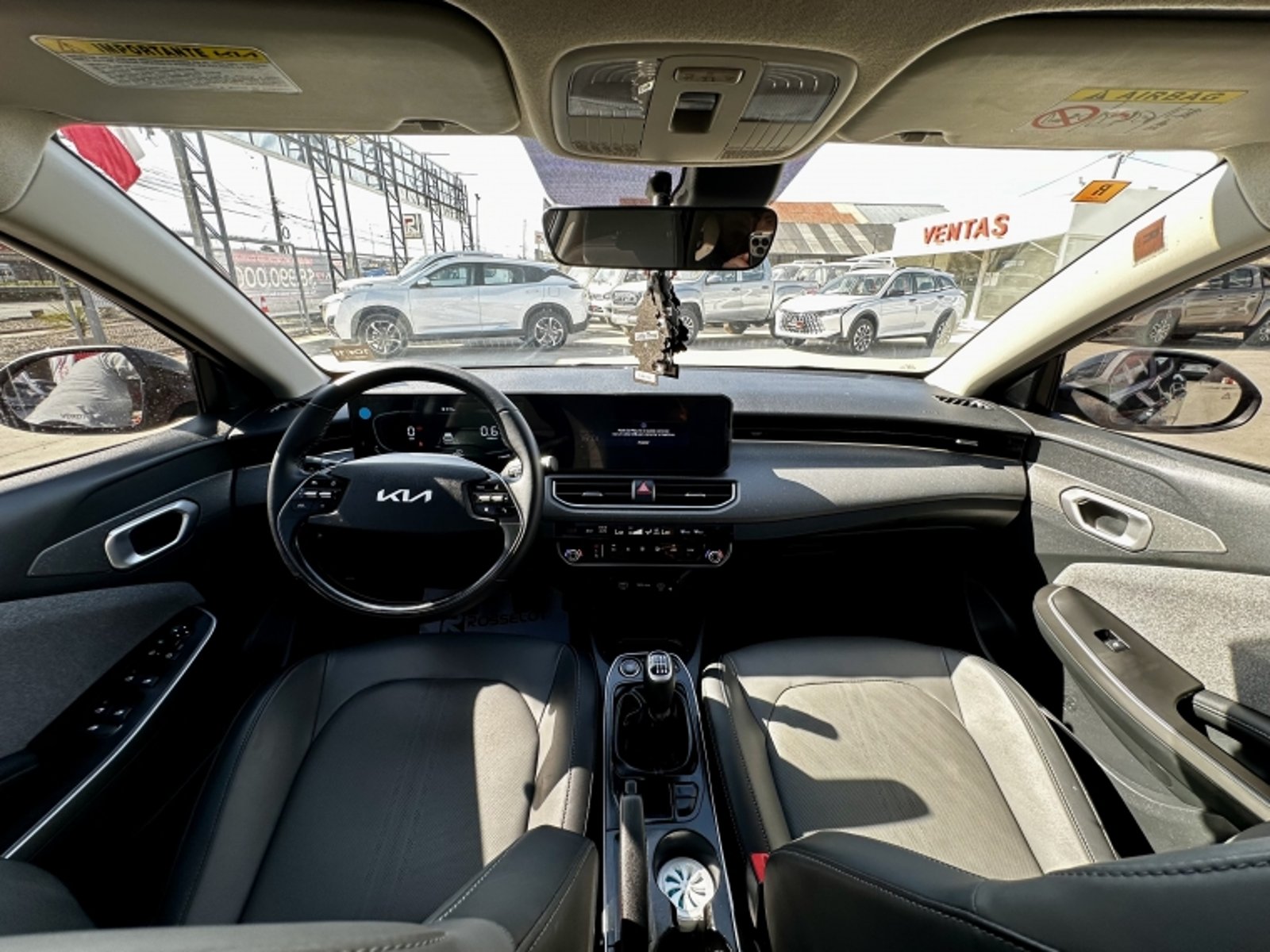 KIA K3 Cross Ex 1.6l 6mt Full 2025 - Imagen 18 de 20