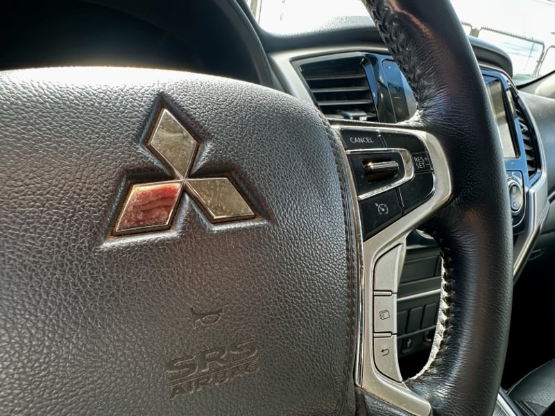 Mitsubishi L200 Dakar Hp 4x4 2.4 2023 - Imagen 13 de 19