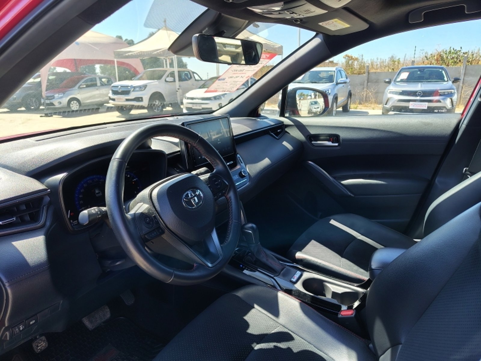 TOYOTA Corolla Cross Cvt 2.0 Aut 2024 - Imagen 13 de 20