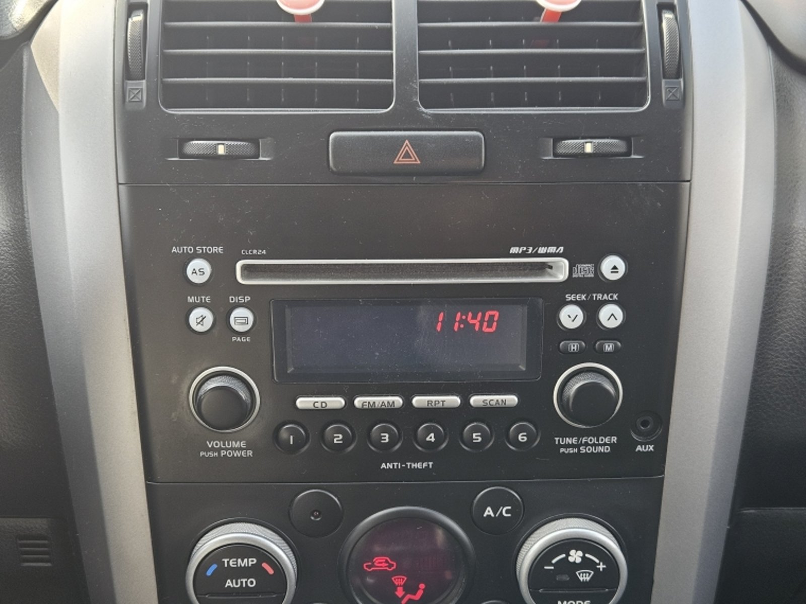 SUZUKI Grand Nomade 2.4 2017 - Imagen 10 de 20