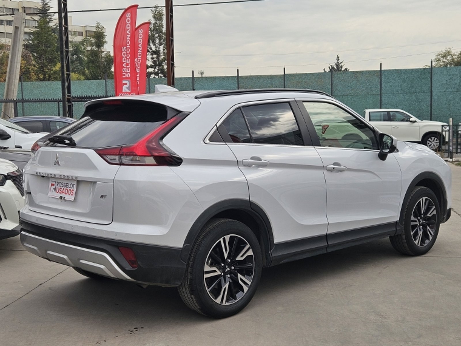 Mitsubishi Eclipse Cross Rt 1.5 4x2 At 2025 - Foto 4 de 20
