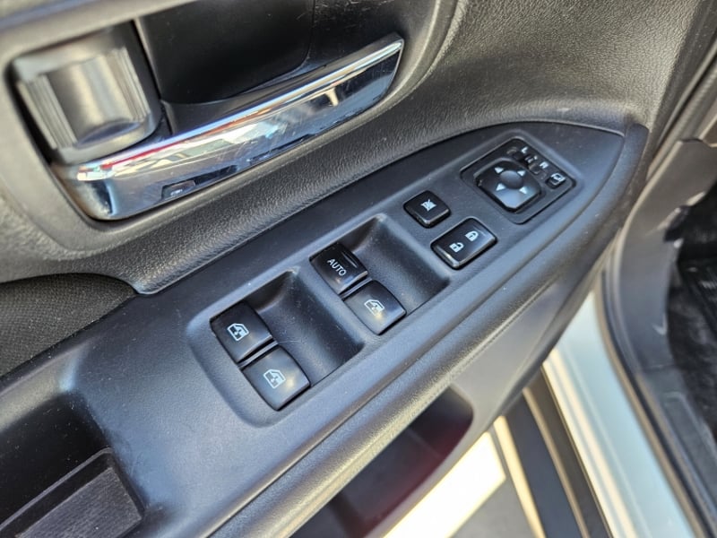 Mitsubishi Outlander 2.0 2018 - Imagen 13 de 20