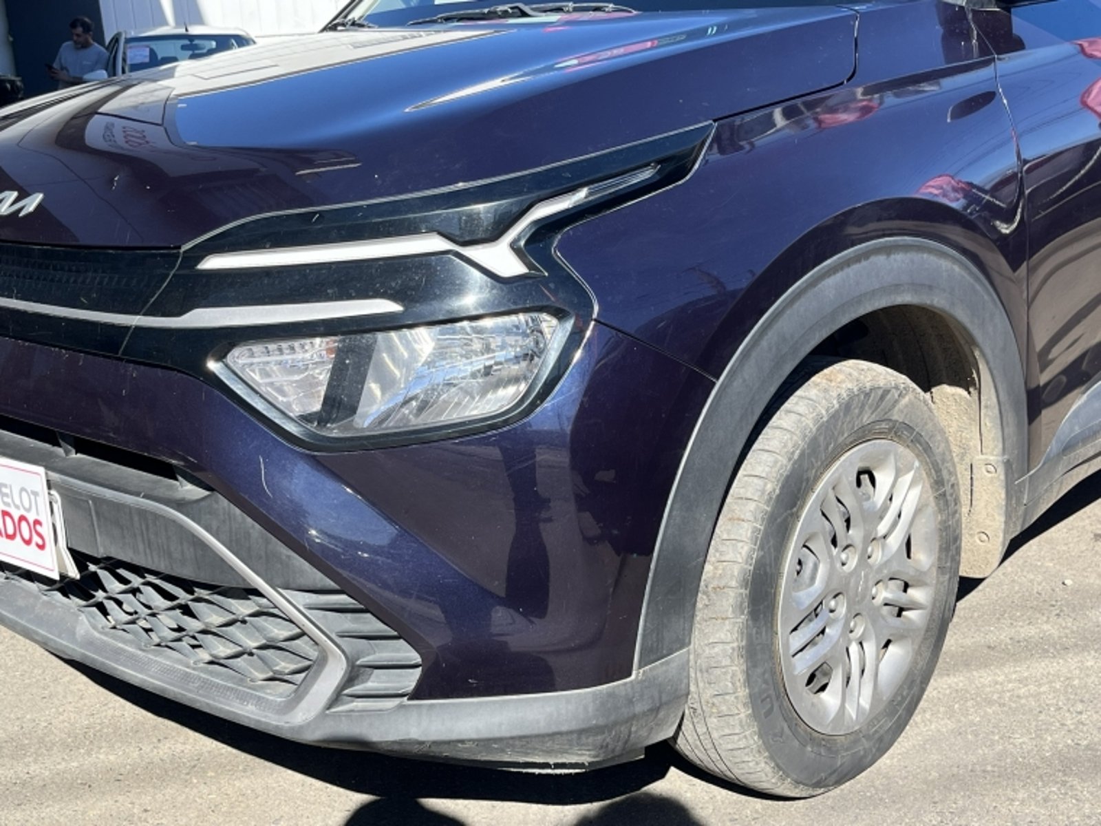 Kia Carens Lx 1.5 2023 - Imagen 9 de 20